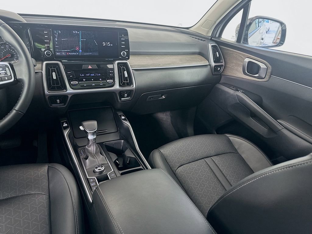 Used 2023 Kia Sorento EX w/ Panoramic Sunroof Package FWD image 24