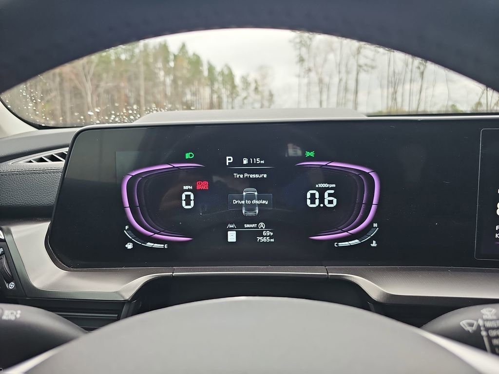 Used 2025 Kia Telluride S image 26