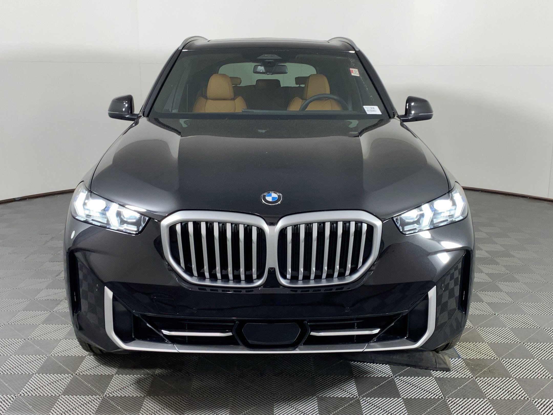 Used 2026 BMW X5 sDrive40i w/ Premium Package image 5