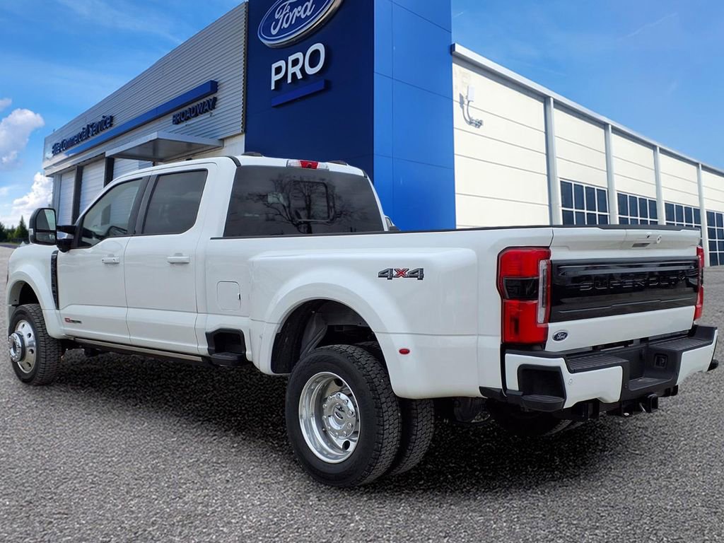 New 2025 Ford F450 Platinum image 2