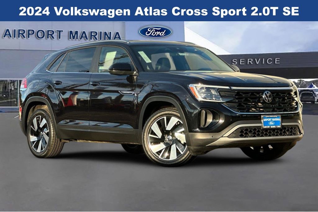 Used 2024 Volkswagen Atlas Cross Sport SE image 2