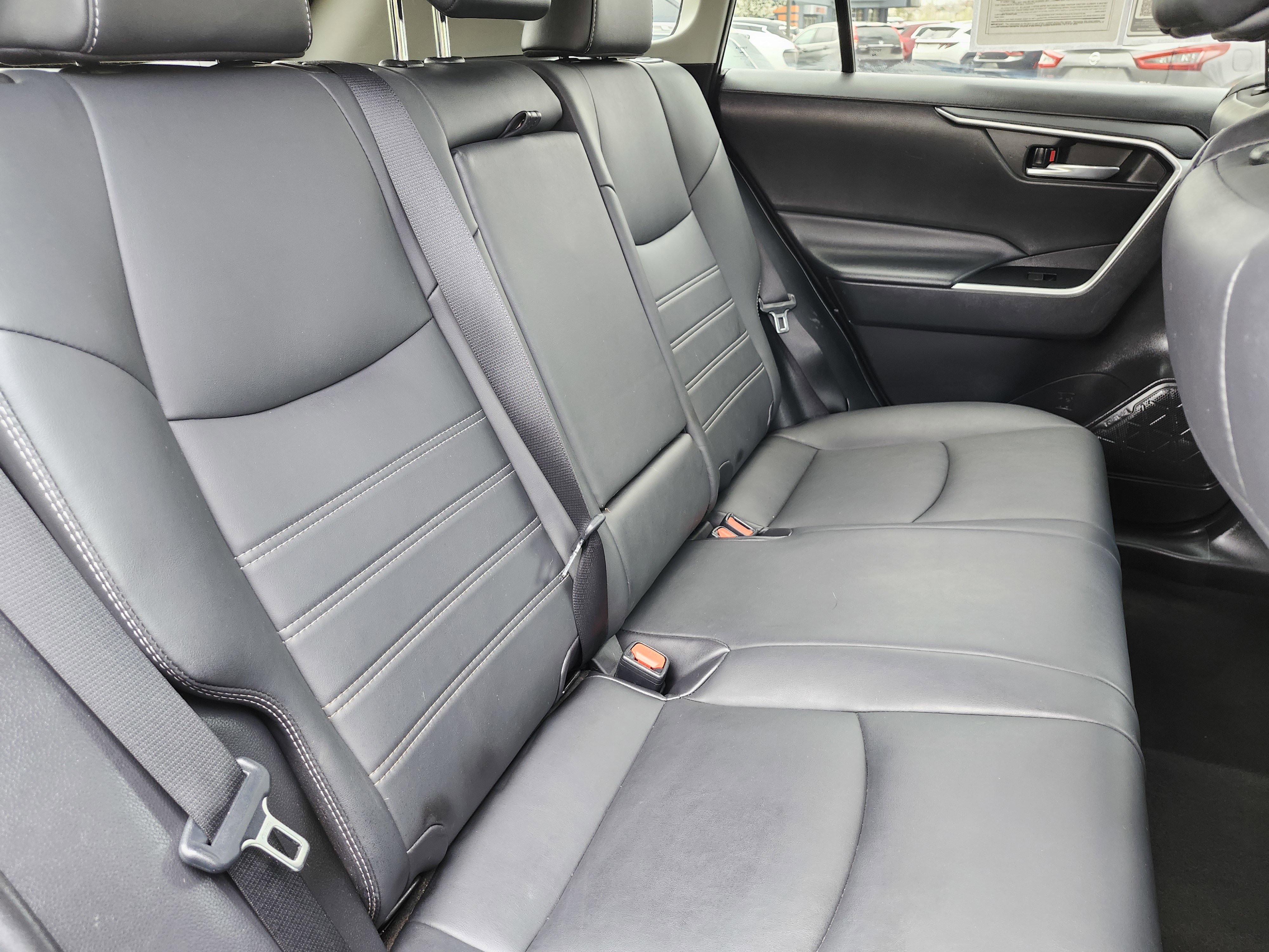 Used 2021 Toyota RAV4 XLE Premium AWD/4WD image 12