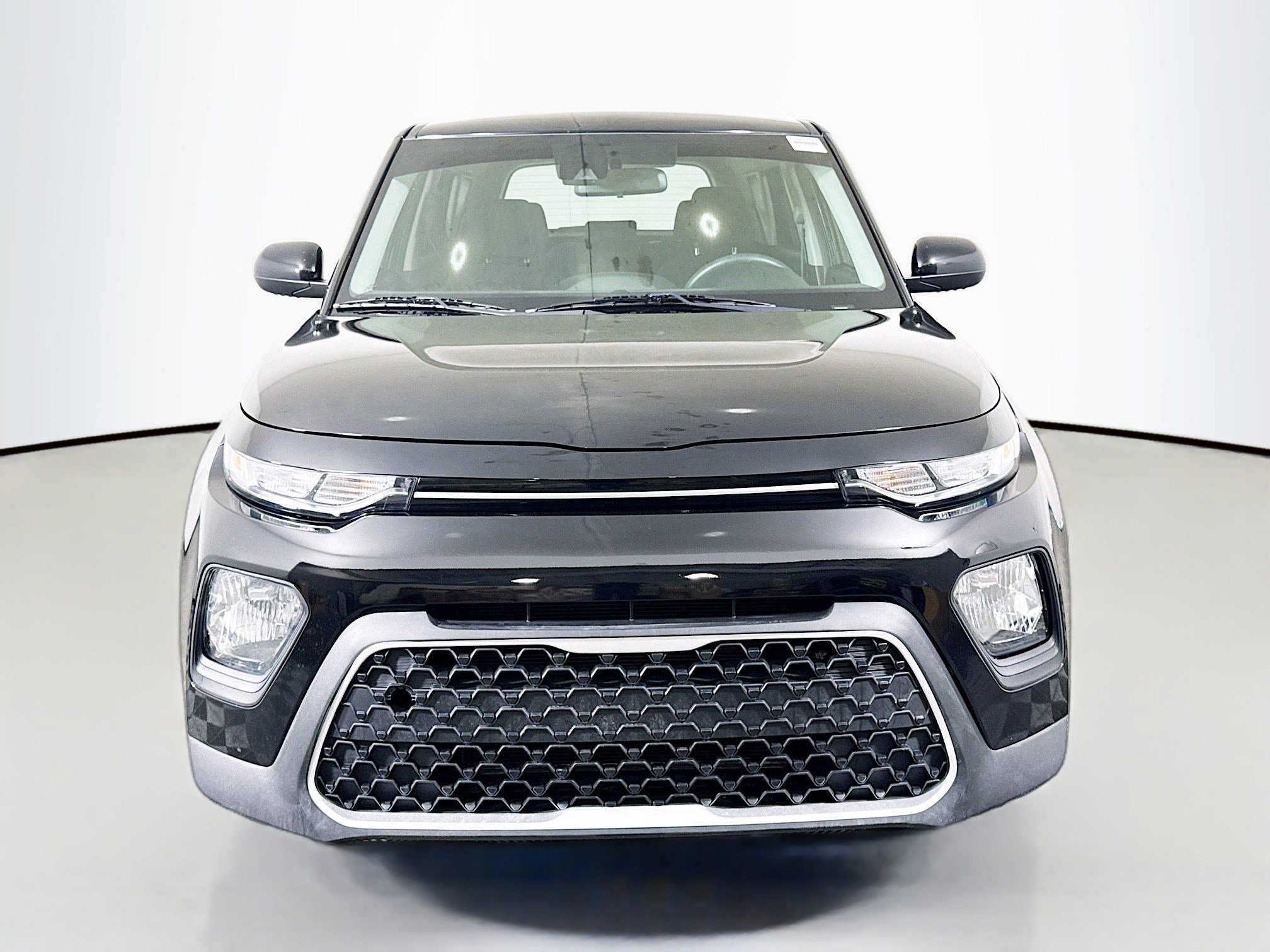 Used 2022 Kia Soul LX w/ Technology Package image 2