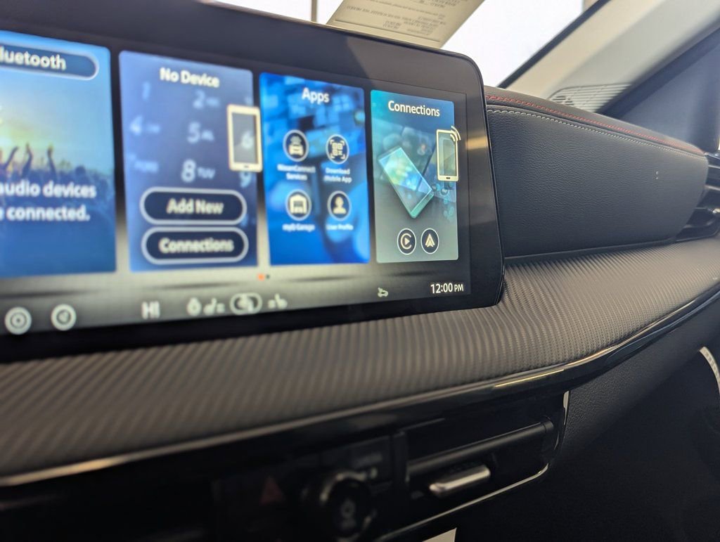 New 2026 Nissan Kicks SR w/ SR Premium Package image 18