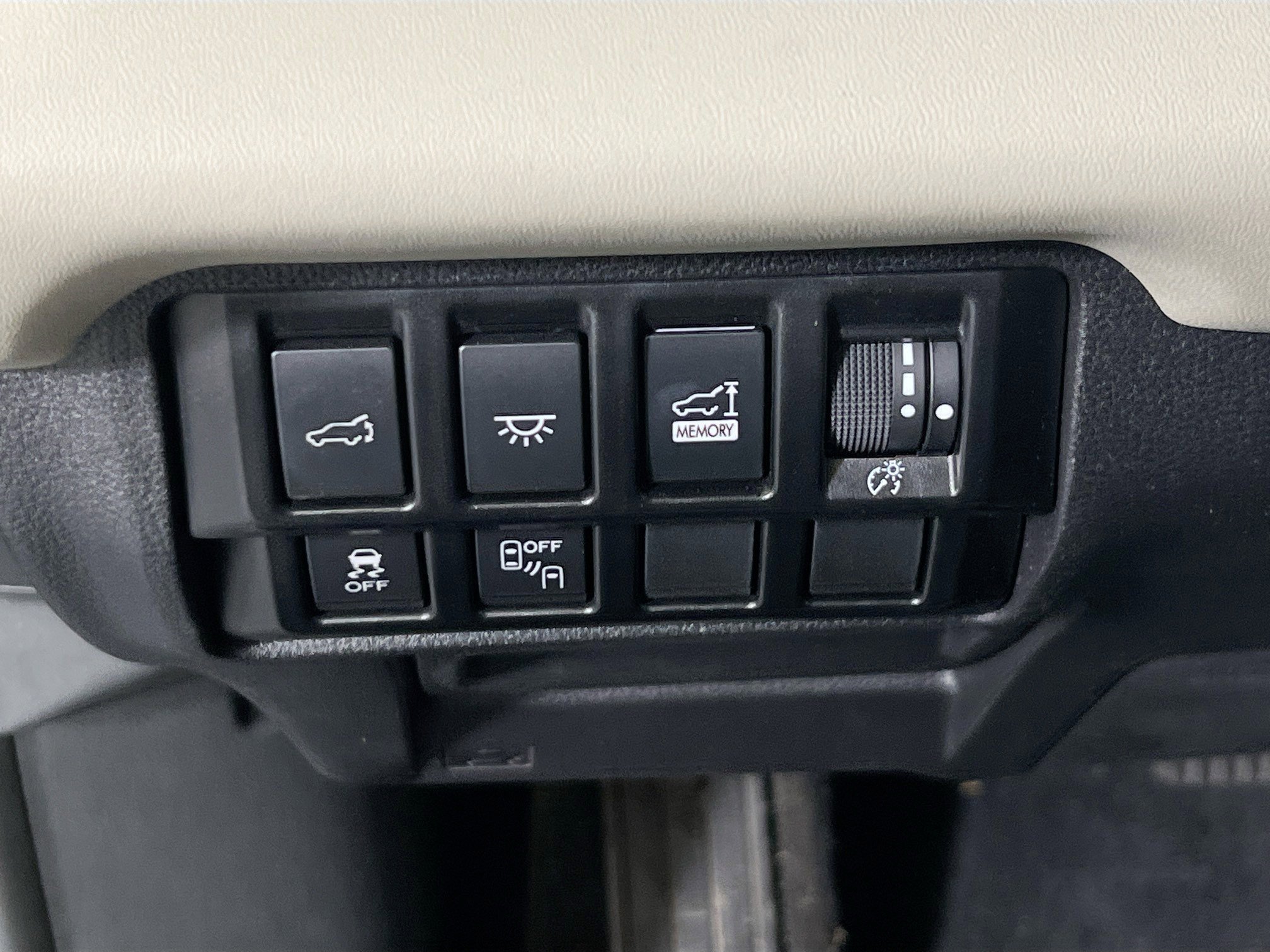 Used 2022 Subaru Ascent Touring image 10