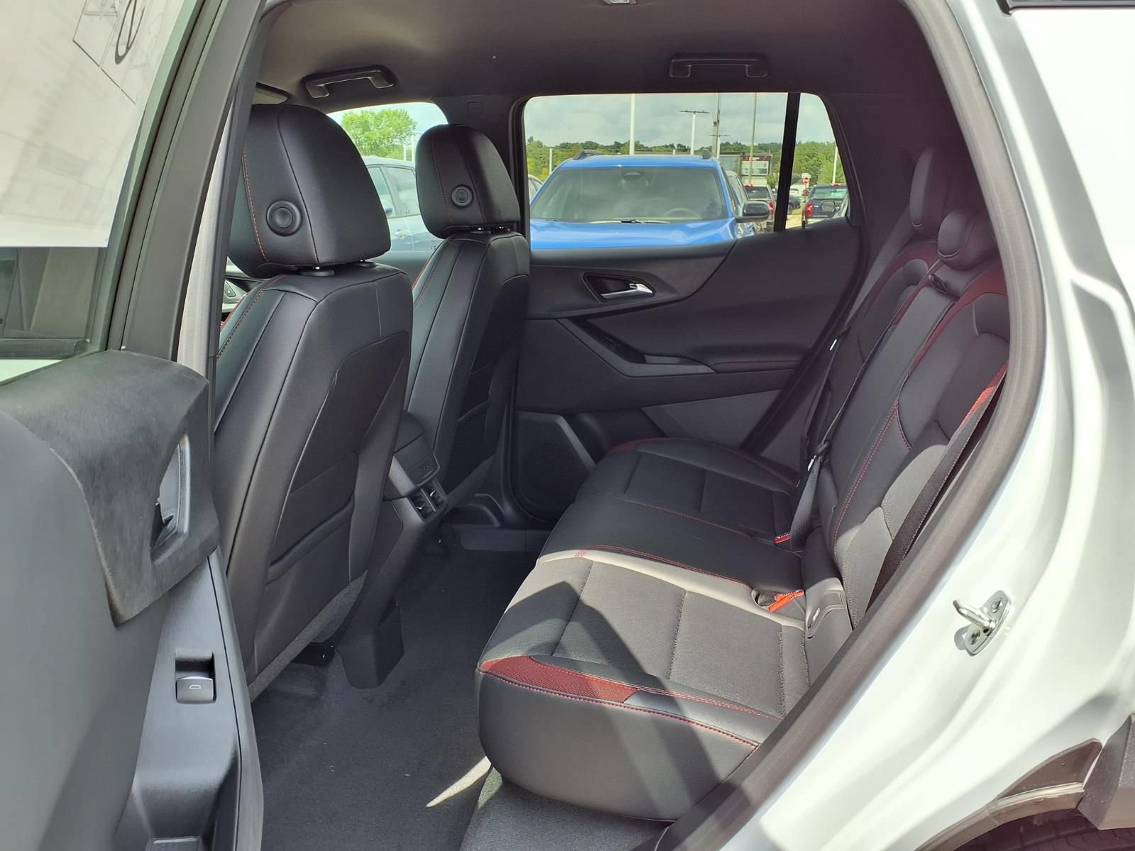 New 2027 Chevrolet Equinox RS w/ Safety and Technology Package AWD/4WD image 10