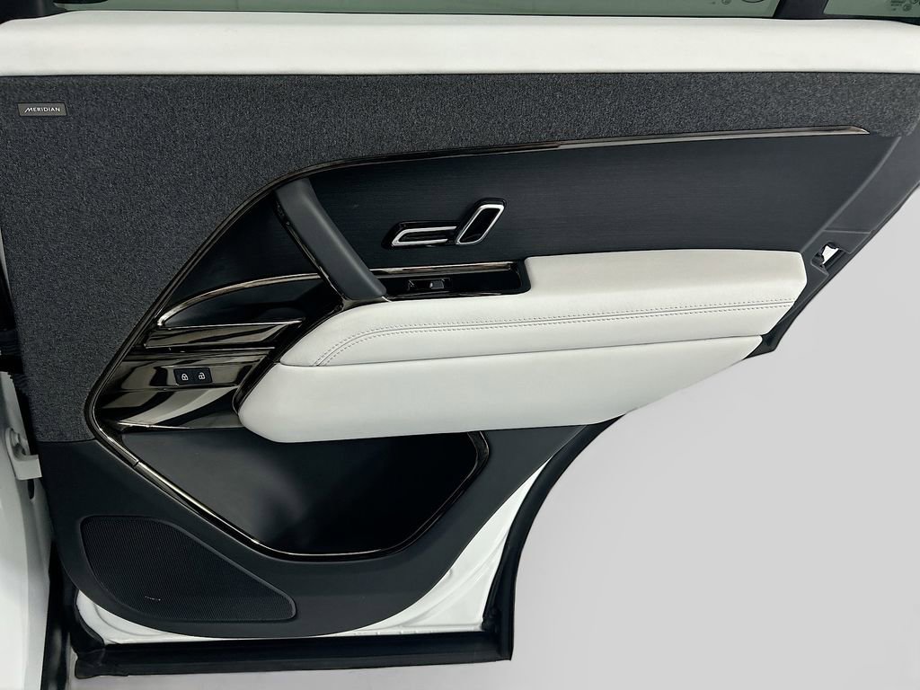 Certified 2024 Land Rover Range Rover Sport SE image 26