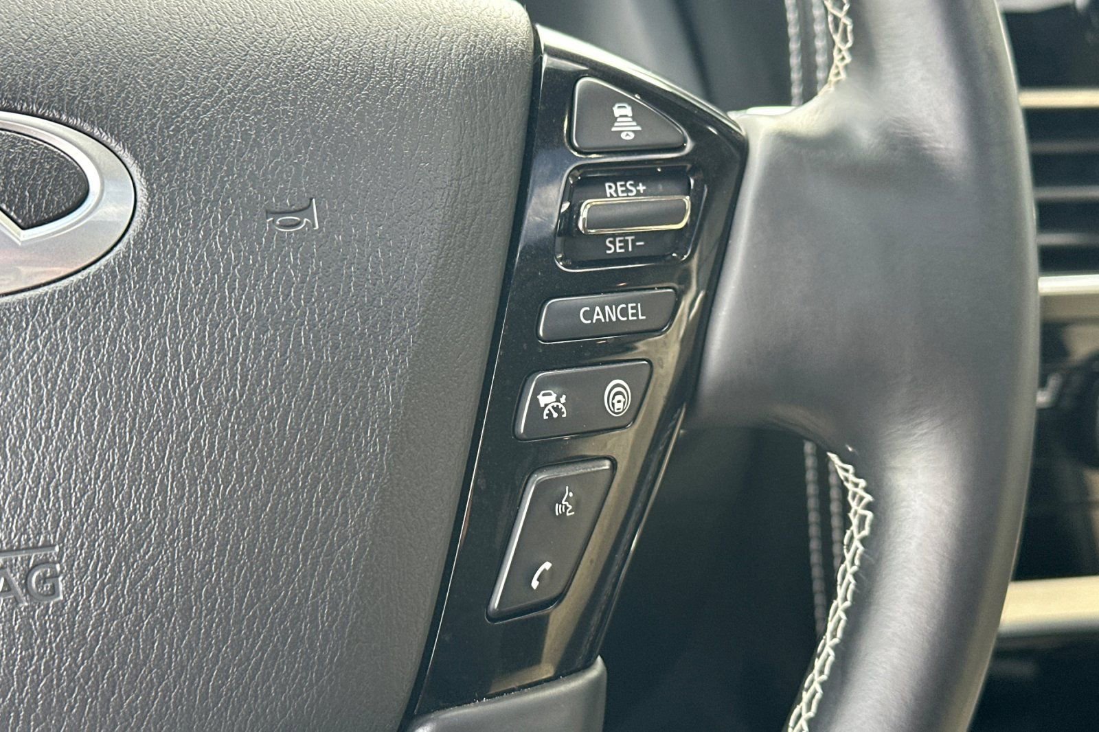 Certified 2023 INFINITI QX80 Premium Select w/ Cargo Package image 40