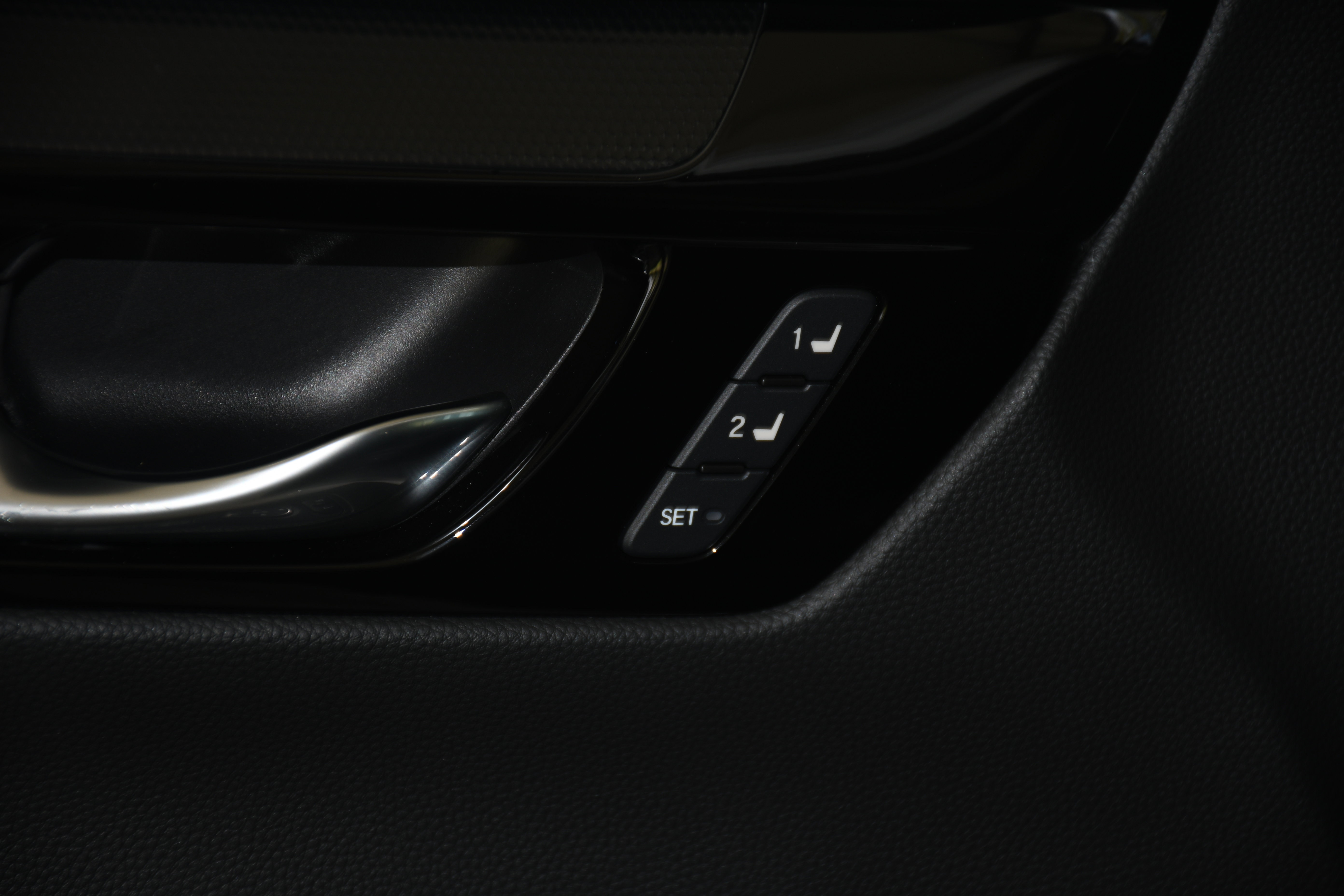 Used 2024 Honda CR-V EX-L image 12