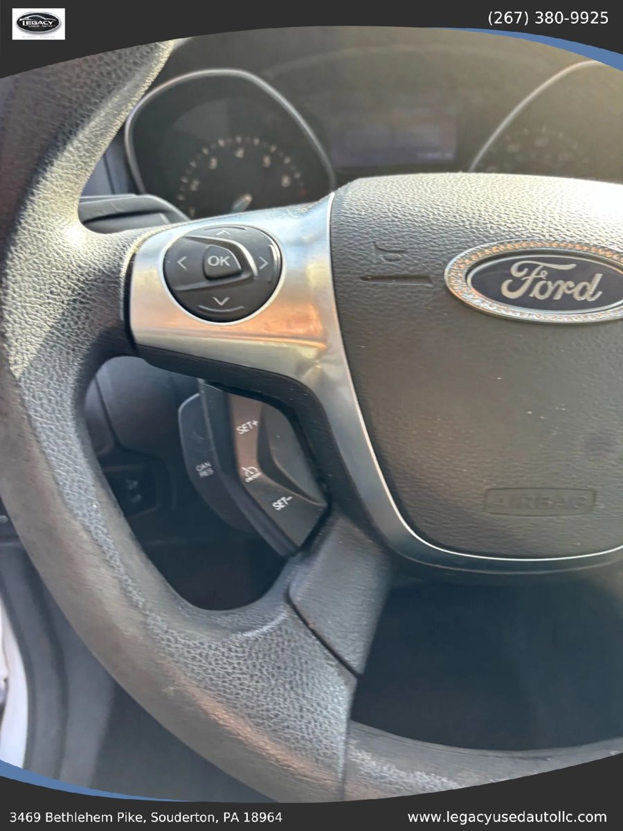Used 2013 Ford Focus SE image 32