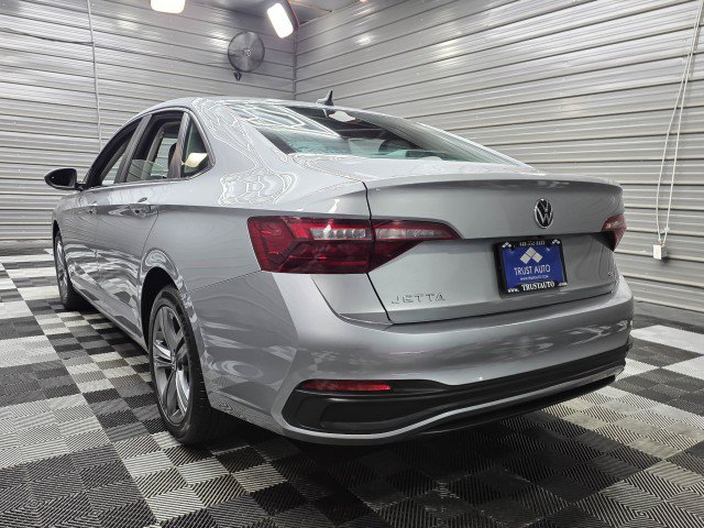 Used 2022 Volkswagen Jetta SE FWD image 8