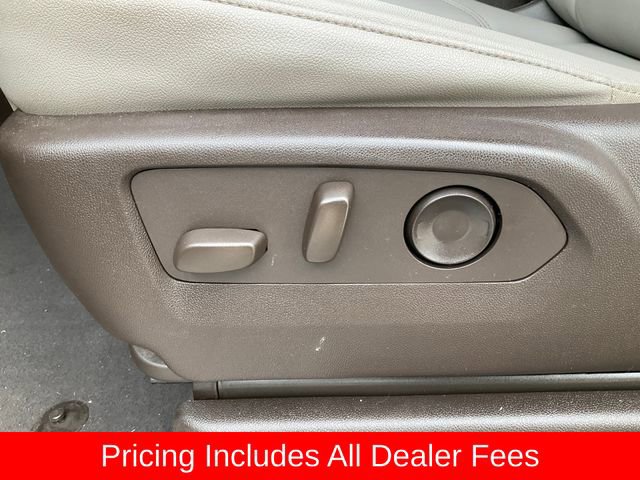 Used 2022 Chevrolet Tahoe LT w/ Luxury Package AWD/4WD image 6