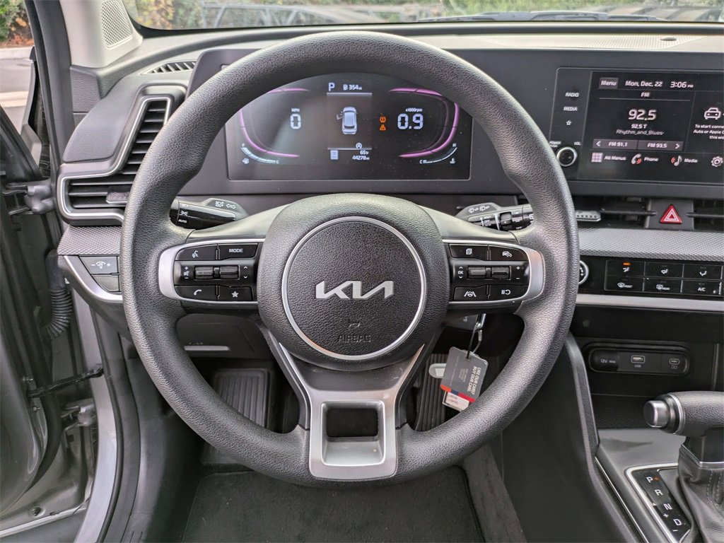 Used 2024 Kia Sportage LX image 18