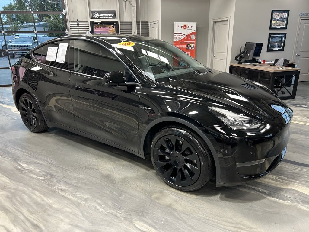 Used 2020 Tesla Model Y Long Range image 25