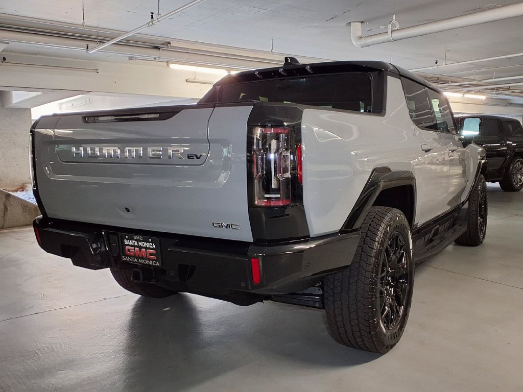 New 2026 GMC Hummer EV 4x4 Crew Cab w/ LPO, Storage Package image 6