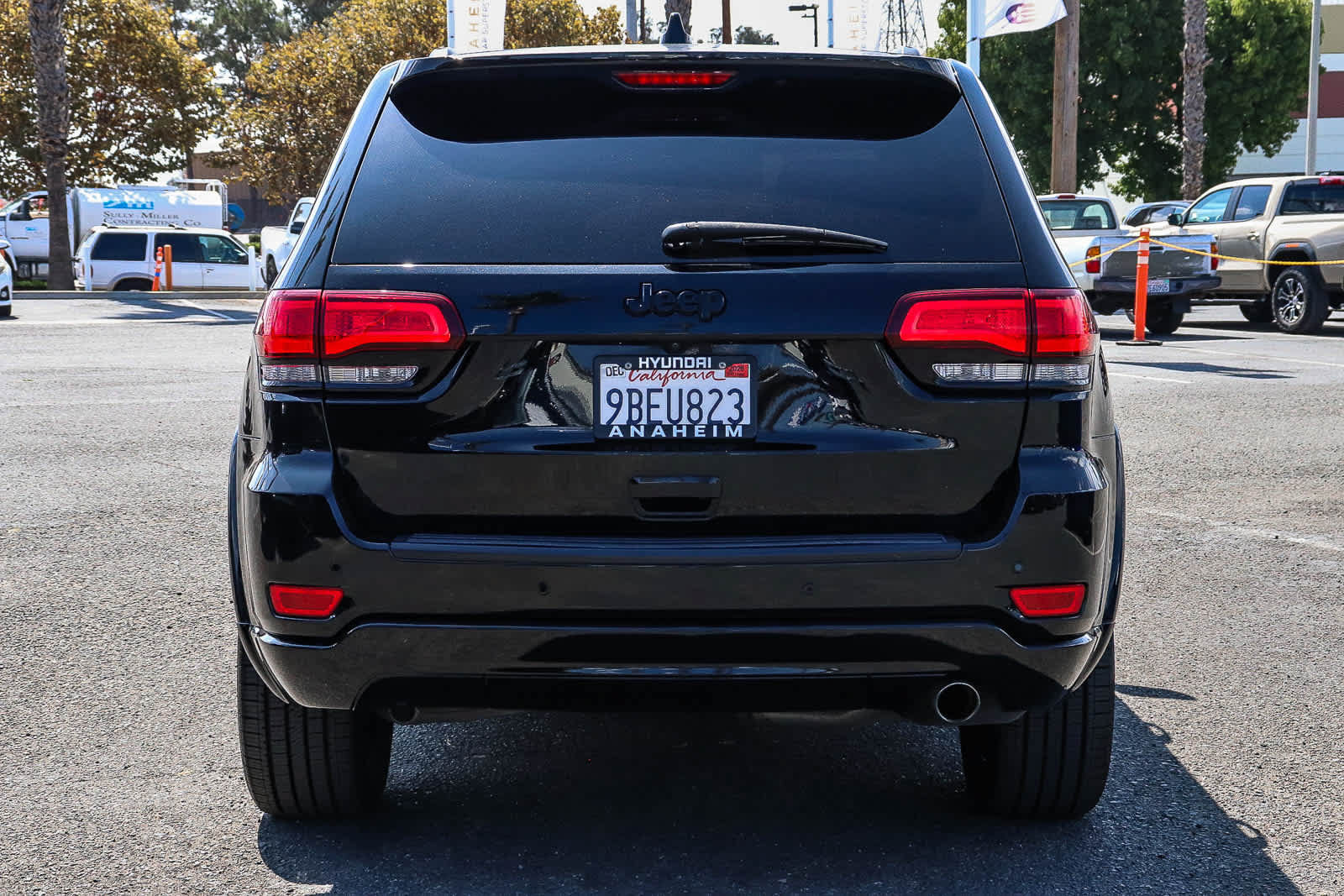 Used 2019 Jeep Grand Cherokee Altitude RWD image 8
