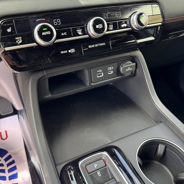 New 2025 Honda Pilot Sport image 19