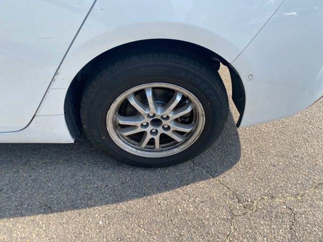 Used 2022 Toyota Prius LE image 23