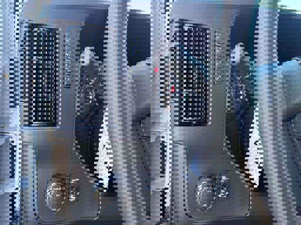 New 2025 GMC Savana 2500 w/ Driver Convenience Package image 19