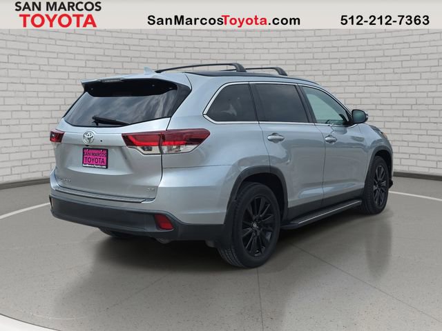Used 2019 Toyota Highlander SE FWD image 5