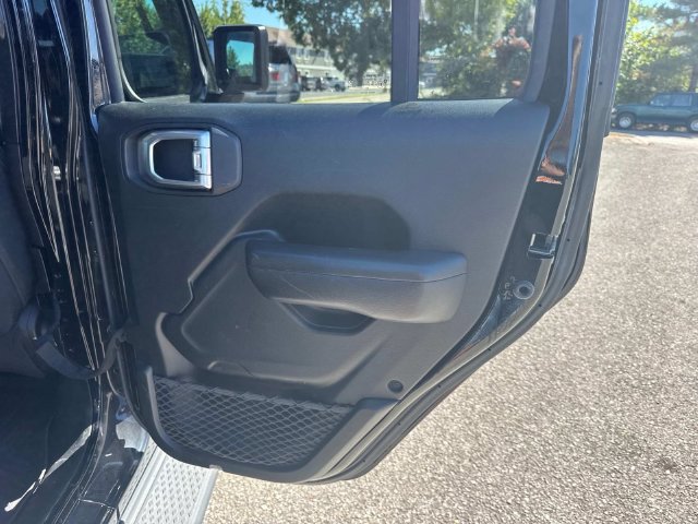 Used 2020 Jeep Gladiator Sport w/ Quick Order Package 24S AWD/4WD image 17