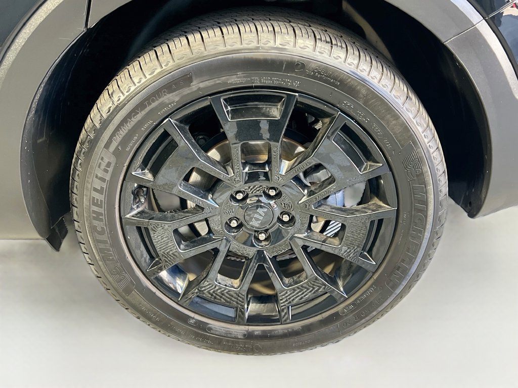 Certified 2021 Kia Telluride SX w/ SX Prestige Package AWD/4WD image 35