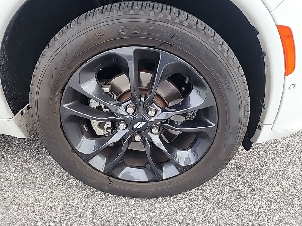 Used 2025 Dodge Durango R/T w/ Blacktop Package image 4