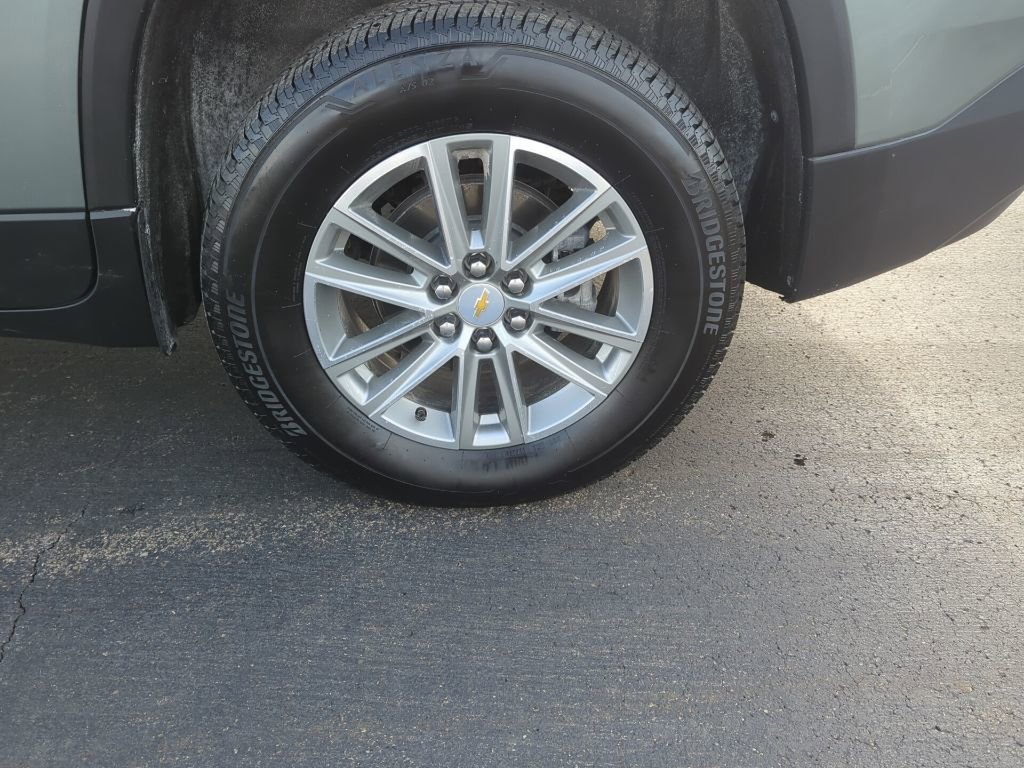 Certified 2023 Chevrolet Traverse LT image 14