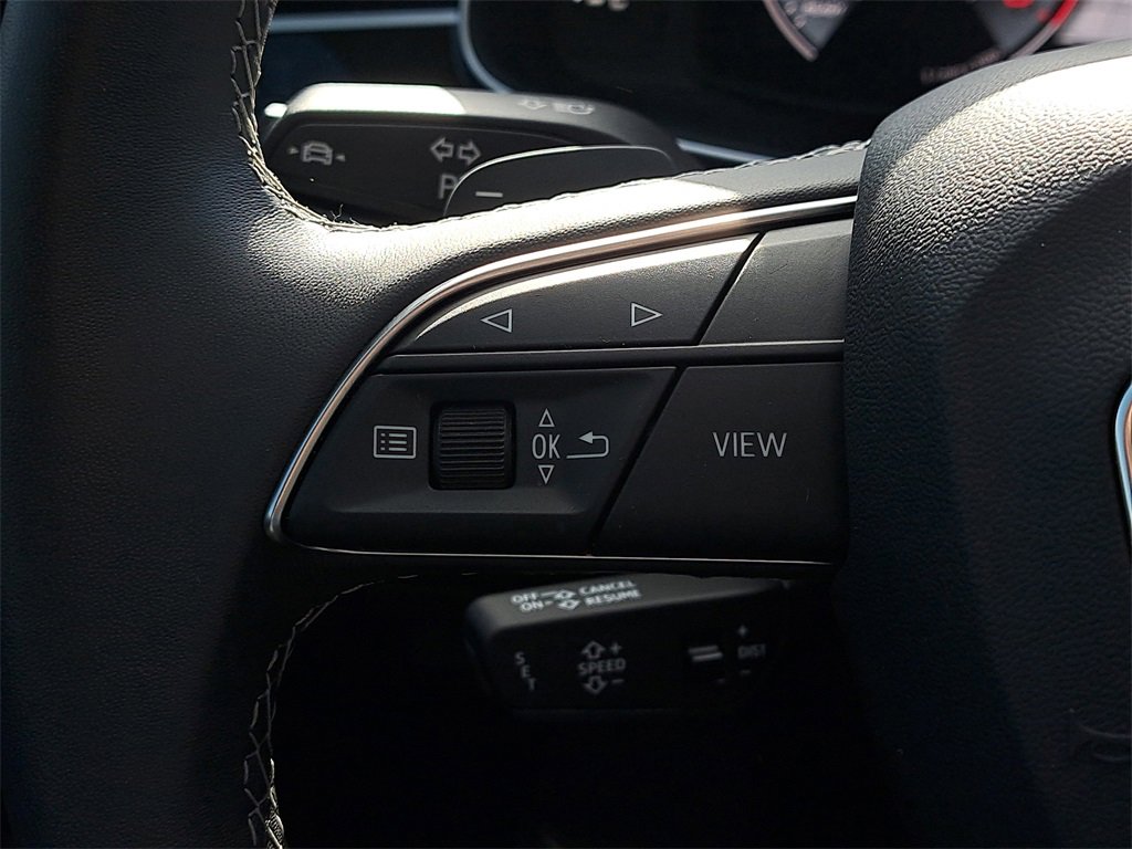 Certified 2023 Audi Q8 Prestige image 9