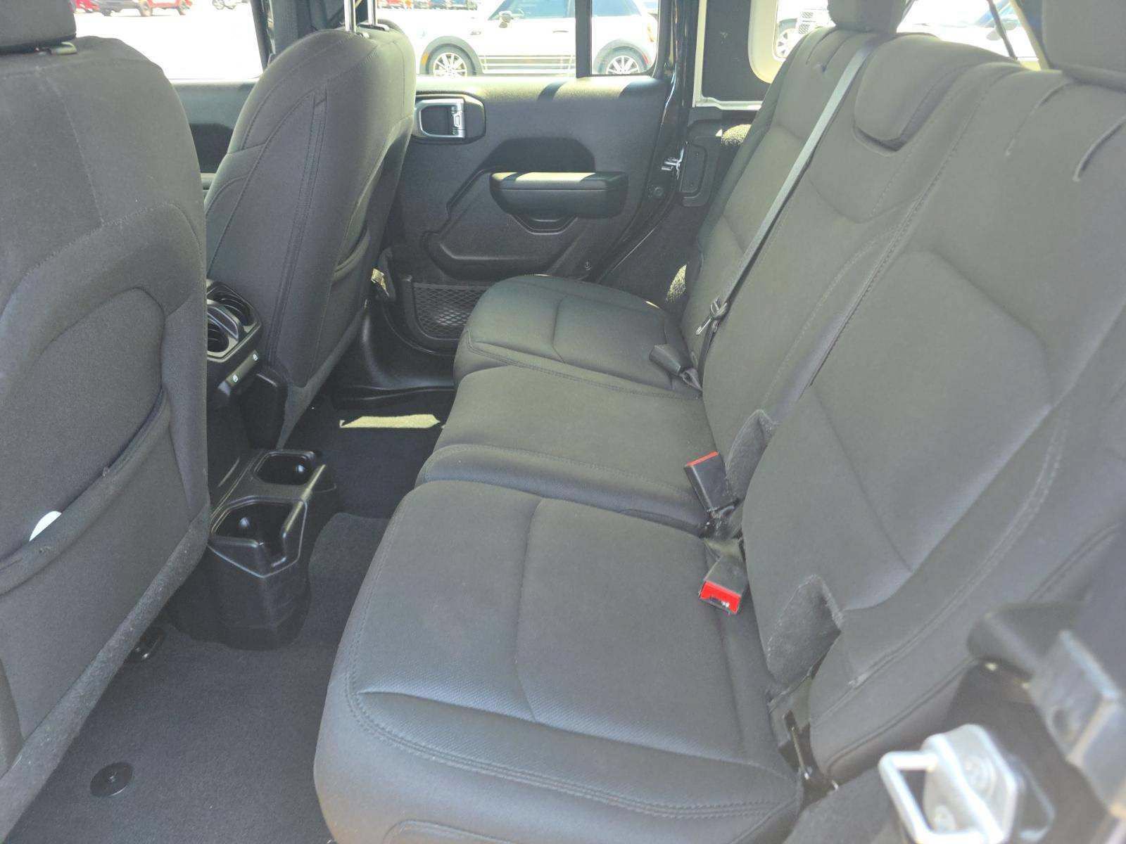 Used 2022 Jeep Wrangler Unlimited Sport AWD/4WD image 8