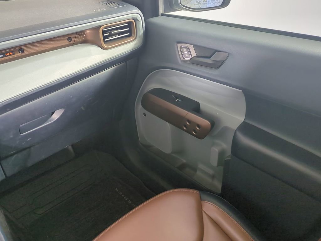 Used 2022 Ford Maverick Lariat w/ Lariat Luxury Package image 19