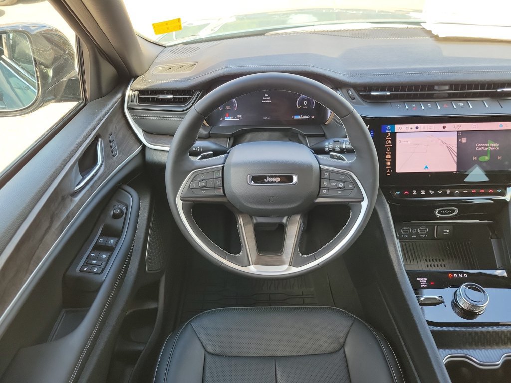 New 2026 Jeep Grand Cherokee L Limited AWD/4WD image 9