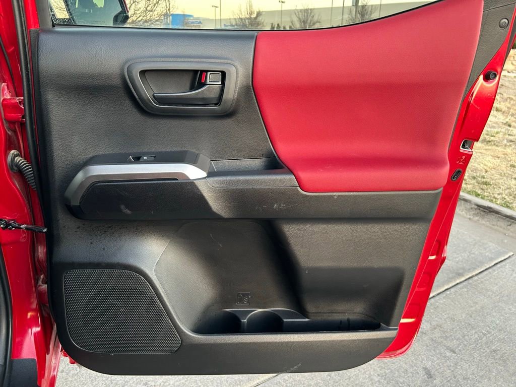 Used 2022 Toyota Tacoma SR5 image 27