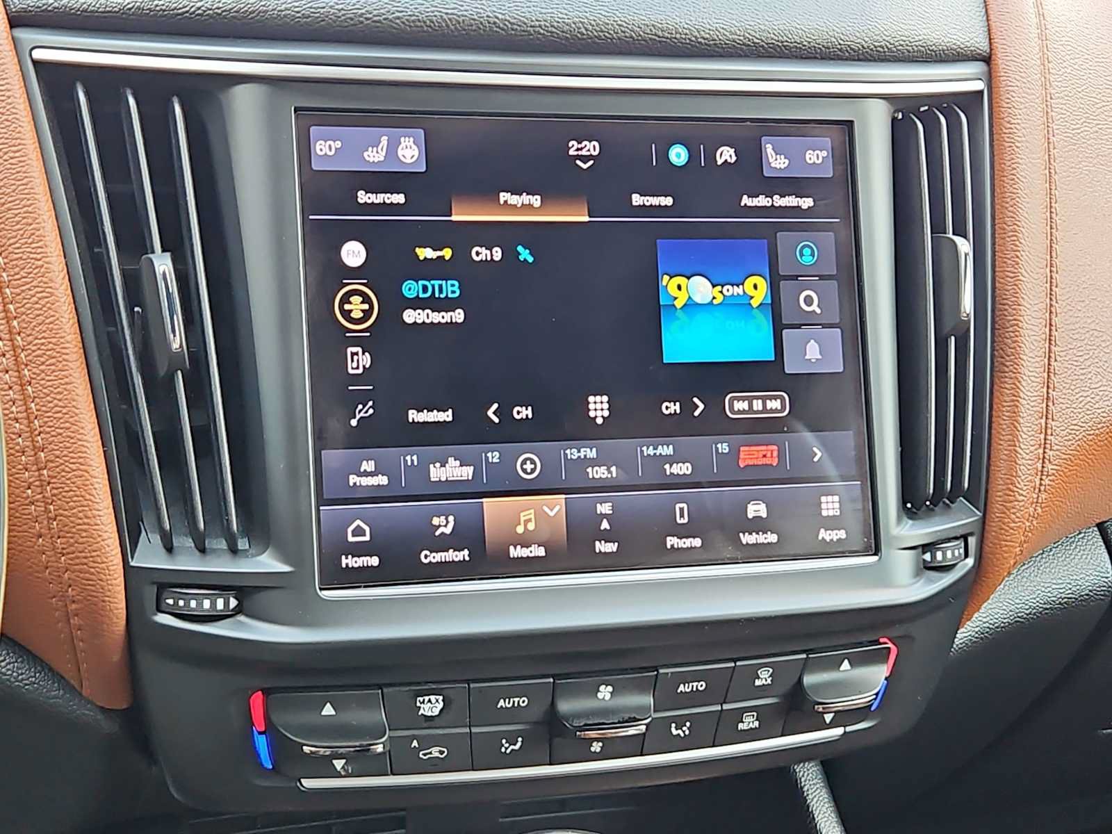 Used 2022 Maserati Levante GT AWD/4WD image 25