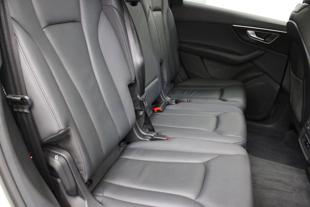 Used 2022 Audi Q7 2.0T Premium AWD/4WD image 21