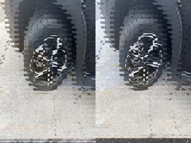 Certified 2023 Chevrolet TrailBlazer RS w/ Convenience Package image 27