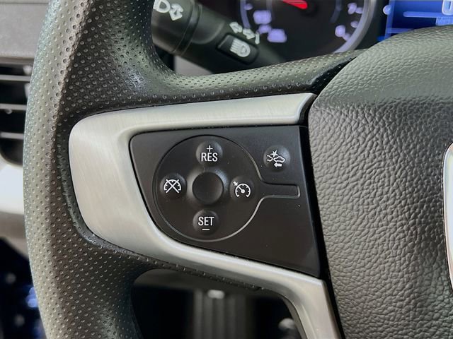Used 2023 GMC Terrain SLE w/ Driver Convenience Package image 13