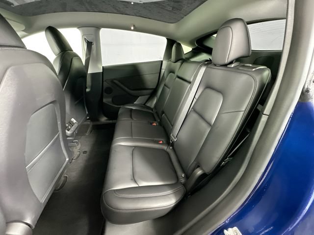 Used 2022 Tesla Model Y Long Range AWD/4WD image 22