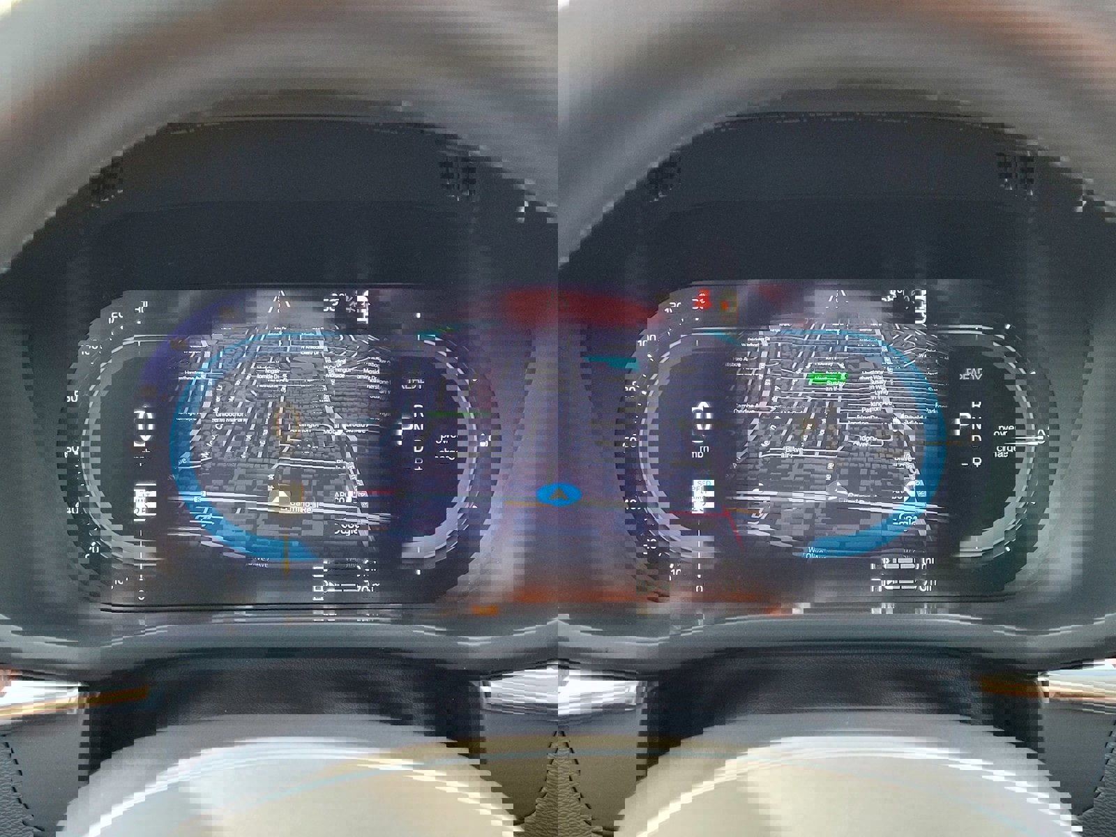 Certified 2024 Volvo XC60 T8 Ultimate w/ Protection Package Premier image 18