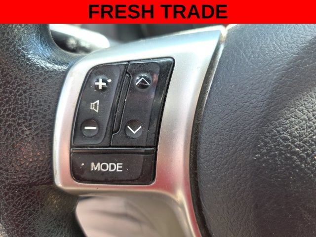 Used 2014 Toyota Yaris LE FWD image 13