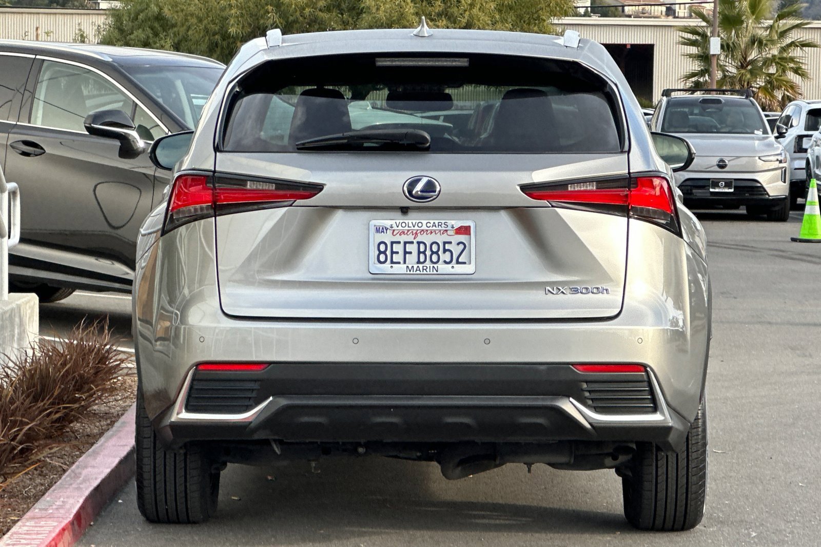 Used 2018 Lexus NX 300h AWD image 7