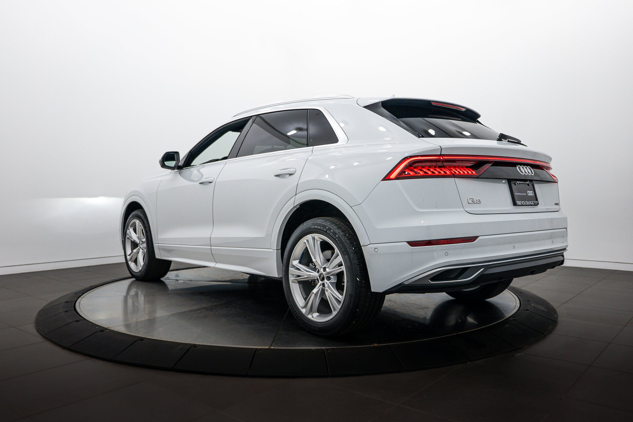 Certified 2023 Audi Q8 Premium w/ Convenience Package AWD/4WD image 5