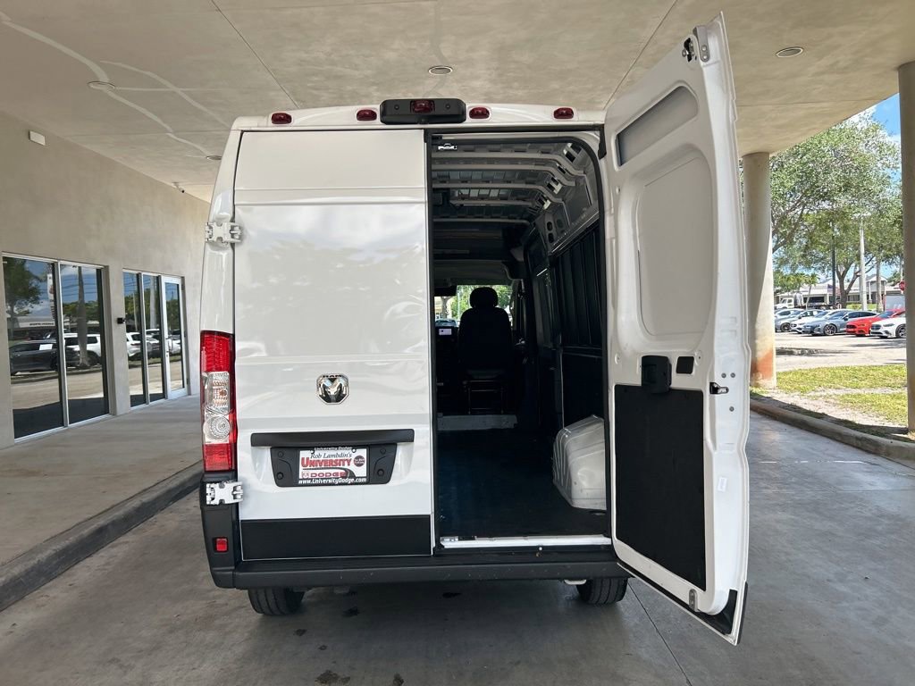 Used 2025 RAM ProMaster 2500 w/ Convenience Group FWD image 32