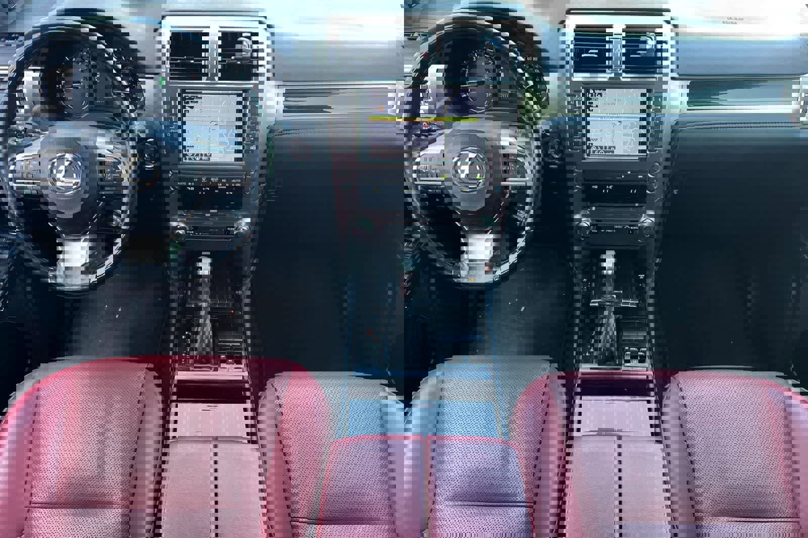 Used 2020 Lexus GX 460 Premium w/ Premium Package image 4