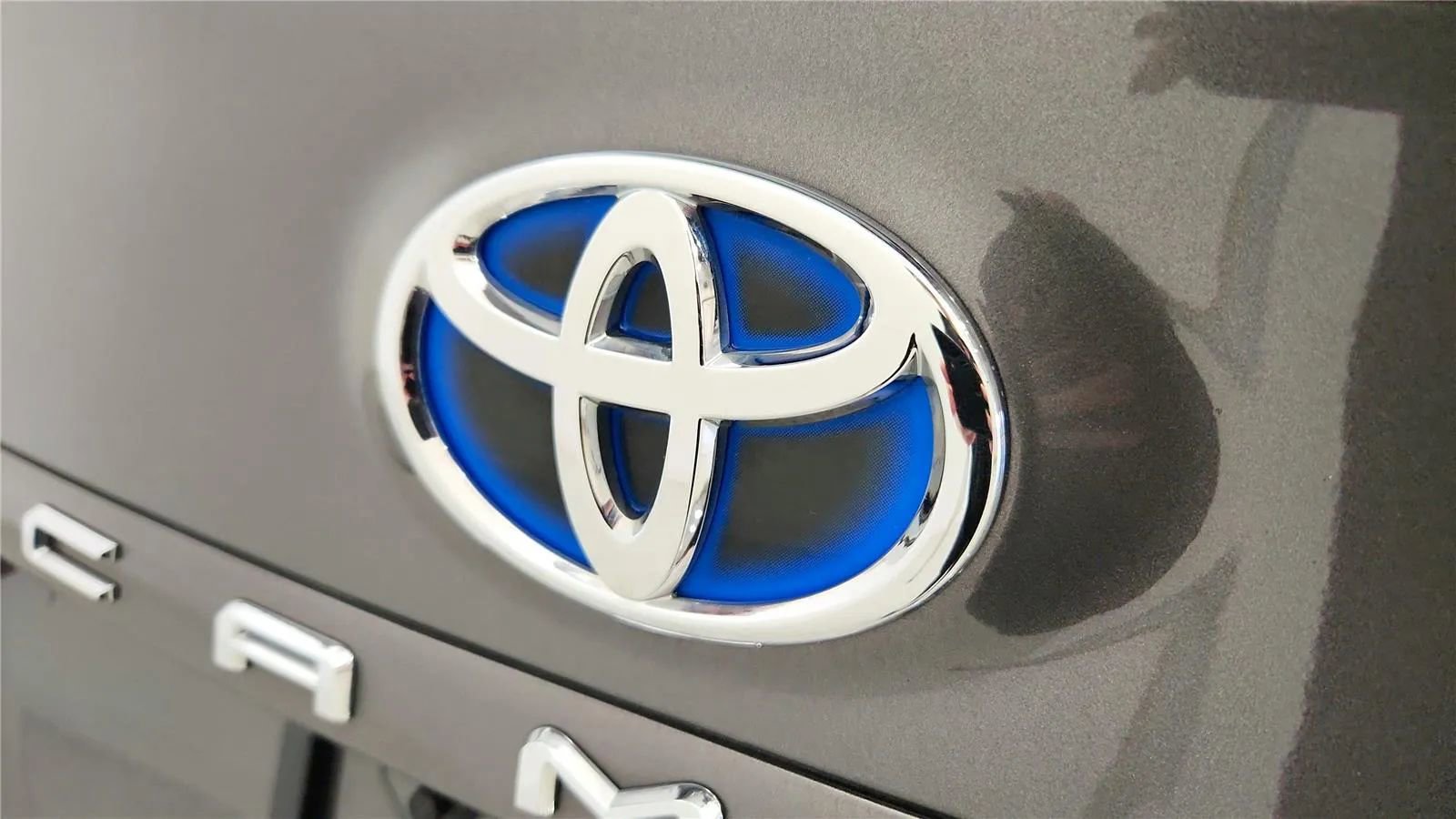 Used 2020 Toyota Camry SE image 16