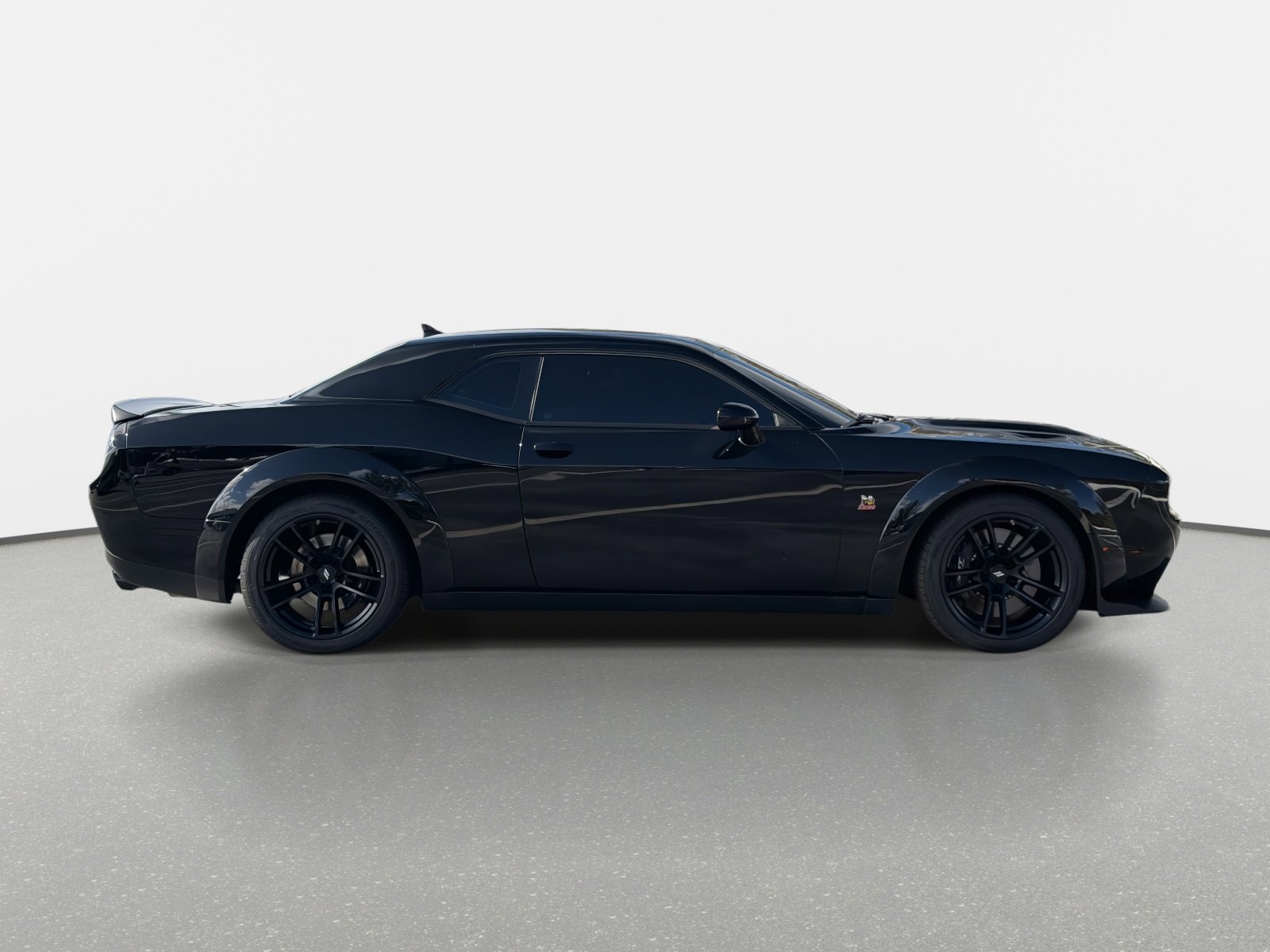 Used 2023 Dodge Challenger R/T Scat Pack image 2