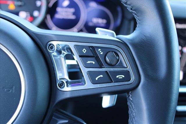 Used 2023 Porsche Cayenne Turbo AWD/4WD image 25