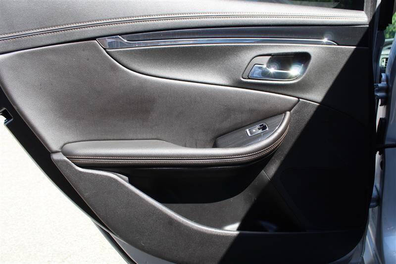 Used 2019 Chevrolet Impala Premier FWD image 23
