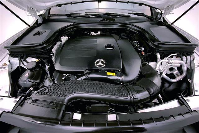 Used 2021 Mercedes-Benz GLC 300 4MATIC image 9