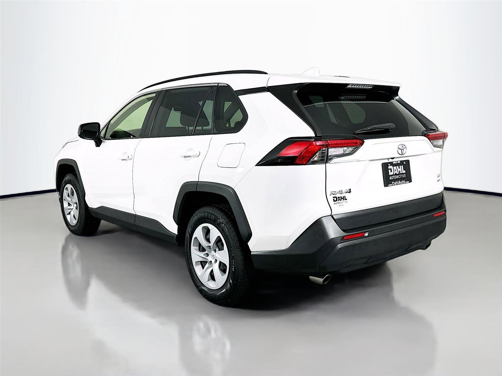 Certified 2019 Toyota RAV4 LE image 5
